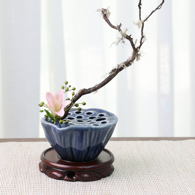 النمط الياباني ايكيبانا حامل ا - مراجعة Ikebana Vase Kenzan وسعره