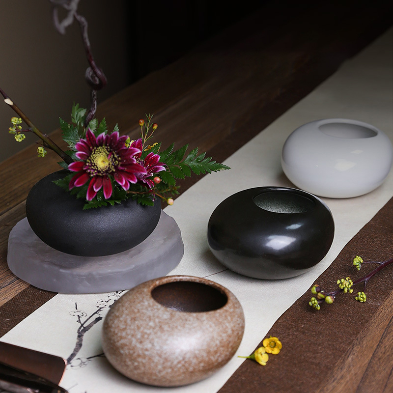 إناء ترتيب زهور إيكيبانا على ا - مراجعة Ikebana Vase Kenzan وسعره
